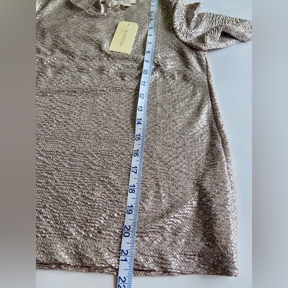✨NWT✨ Monteau Los Angeles Short Sleeve
Shirt Rose Gold Metallic Size S - Picture 5 of 11